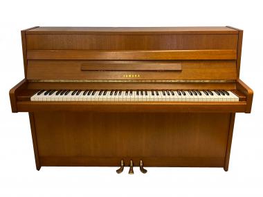 Gebrauchtes Klavier der Marke YAMAHA - pia nola